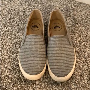 Roxy slip ons